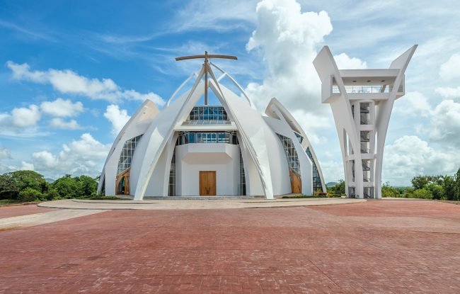 Santuario Nacional Santo Cristo de los Milagros